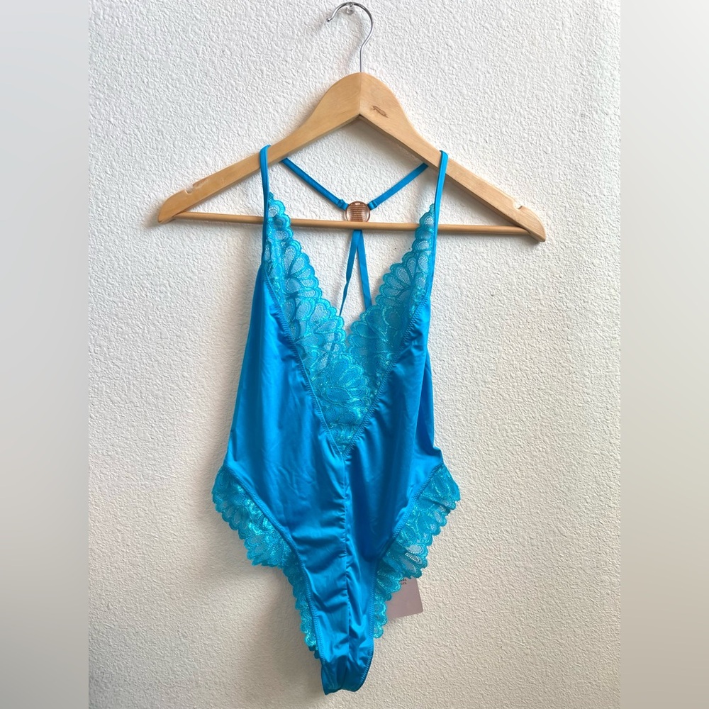 NWT Savage X Fenty Blue Lace Bodysuit Sz M